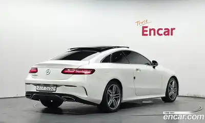 Mercedes-Benz E-Class 2018 1.9 автомат (гидро), миниатюра 2
