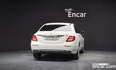 Mercedes-Benz E-Class 2017 1.9 автомат (гидро), миниатюра 4
