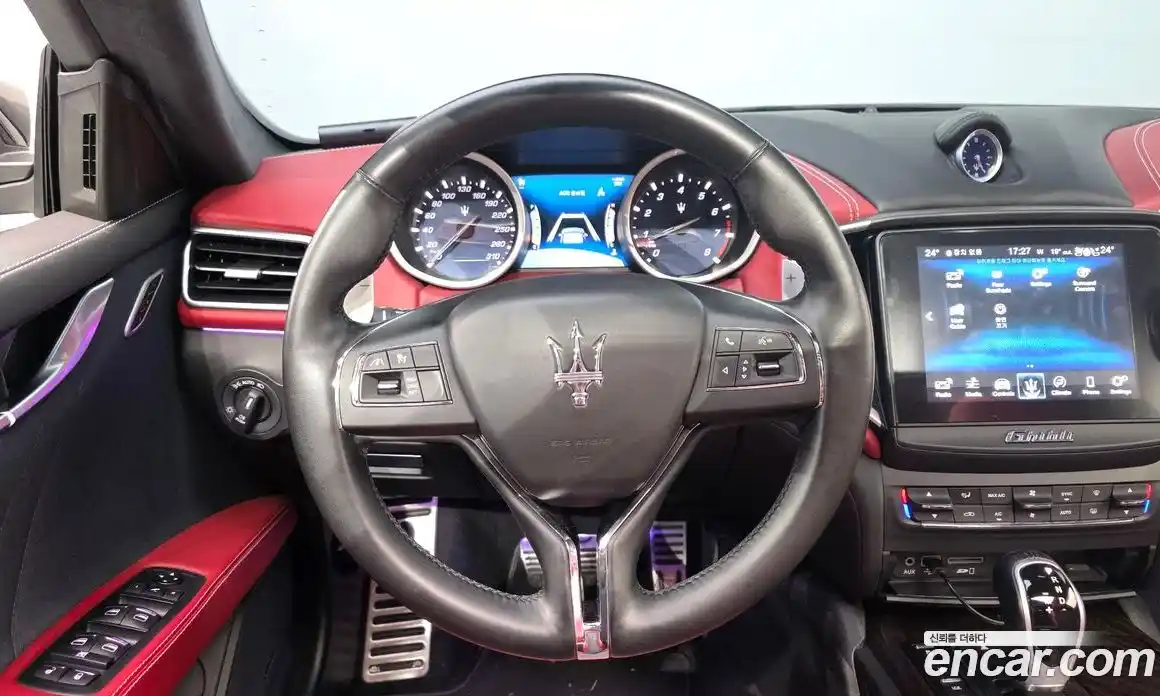 Maserati Ghibli 2018 3.0 гидро, фото 13