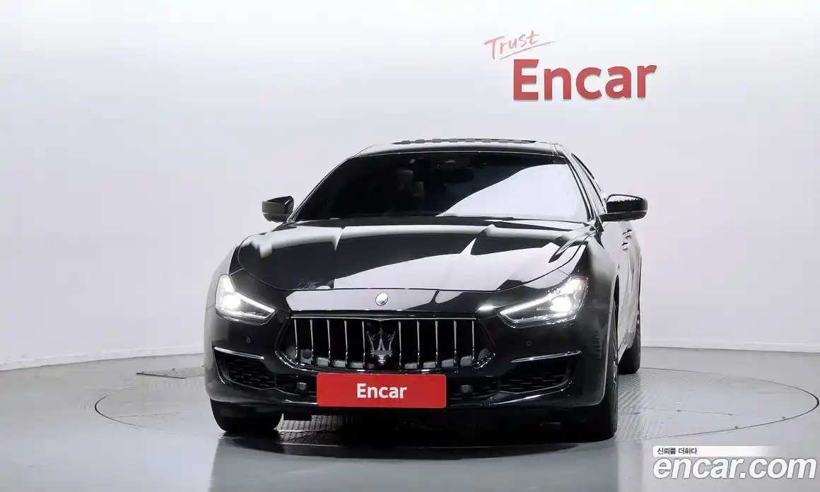 Maserati Ghibli 2018 3.0 гидро, фото 3