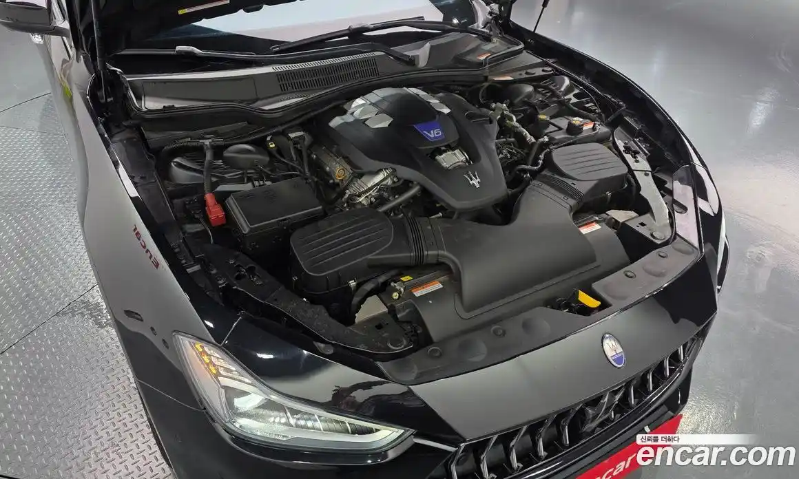 Maserati Ghibli 2018 3.0 гидро, фото 6