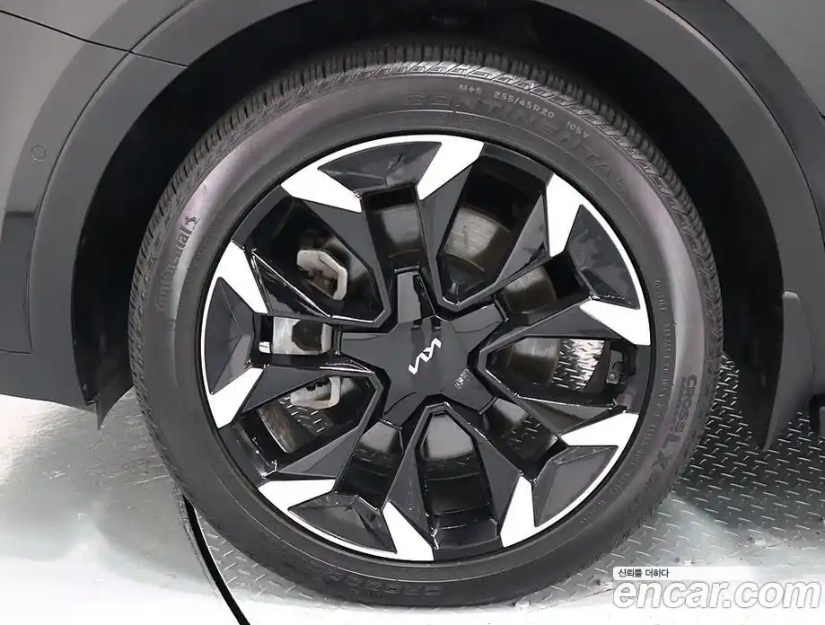 Kia Sorento 2023 2.5 автомат (гидро), фото 5