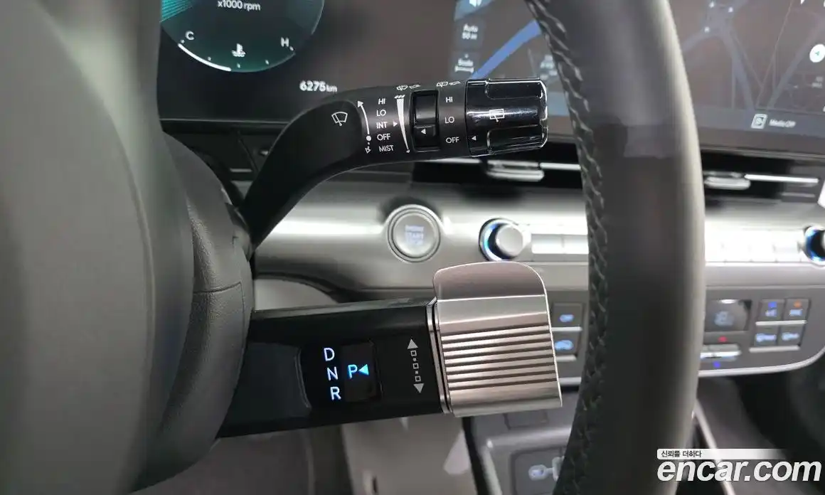 Hyundai Kona 2025 1.6 автомат (гидро), фото 12