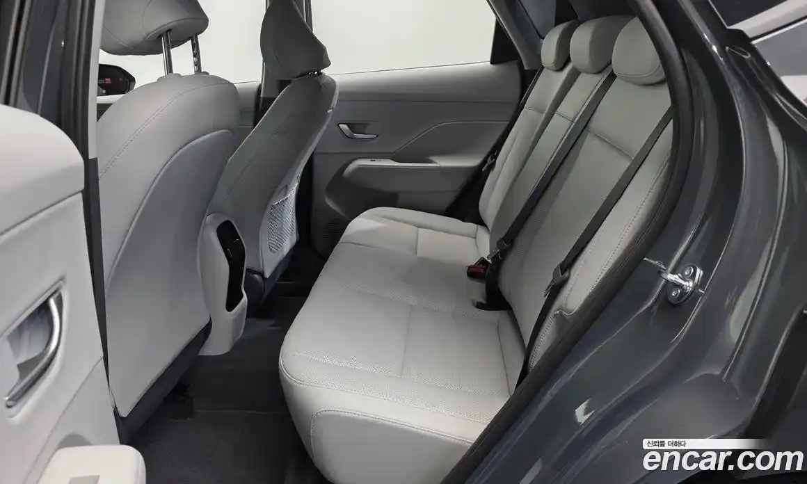 Hyundai Kona 2025 1.6 автомат (гидро), фото 16