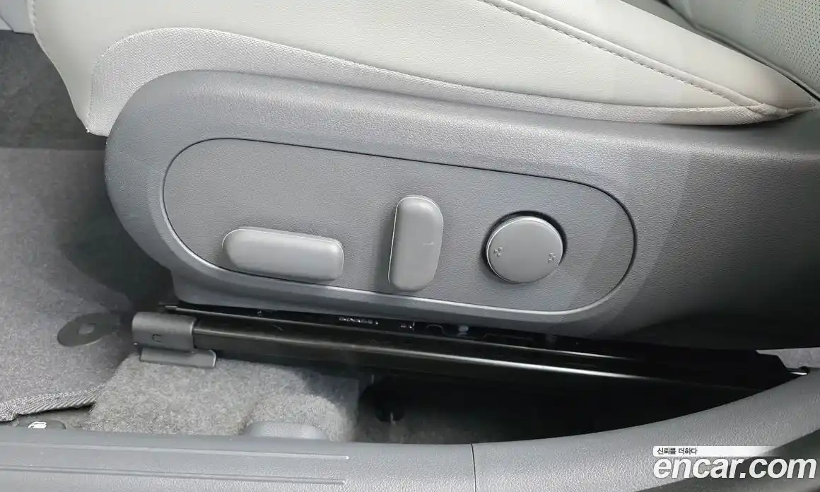 Hyundai Kona 2025 1.6 автомат (гидро), фото 31