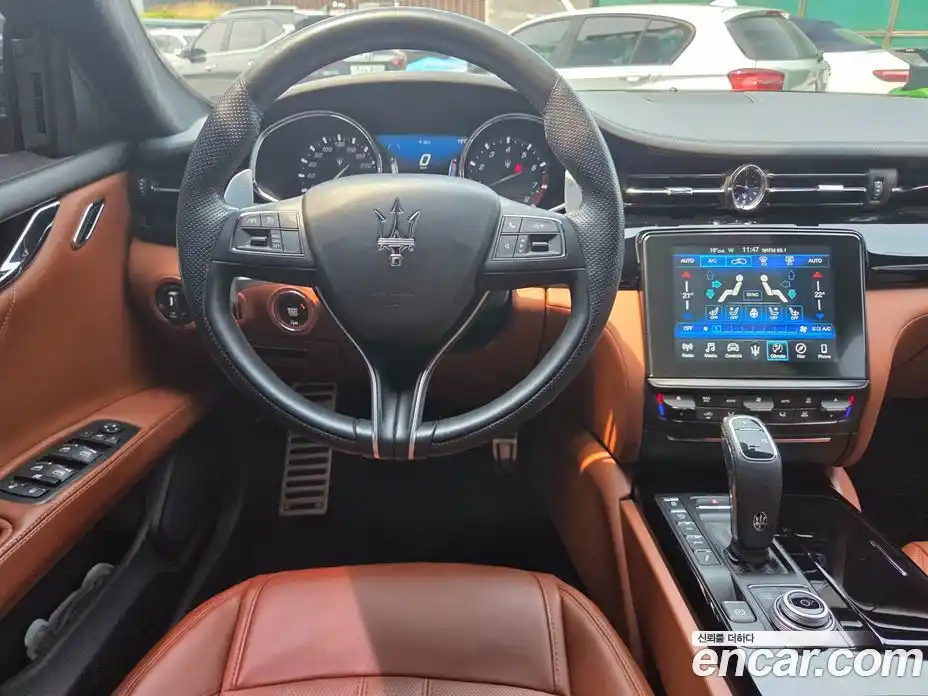 Maserati Quattroporte 2019 3.0 гидро, фото 11
