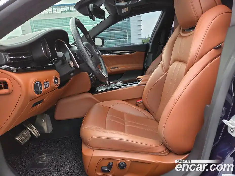 Maserati Quattroporte 2019 3.0 гидро, фото 12