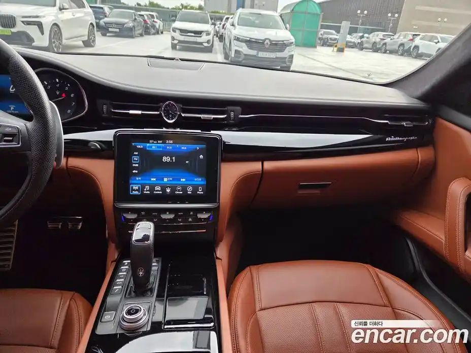 Maserati Quattroporte 2019 3.0 гидро, фото 17