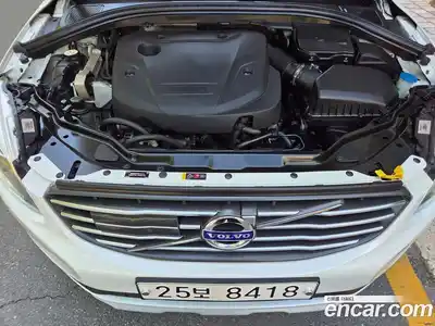 Volvo XC60 2017 2.0 автомат (гидро), миниатюра 6