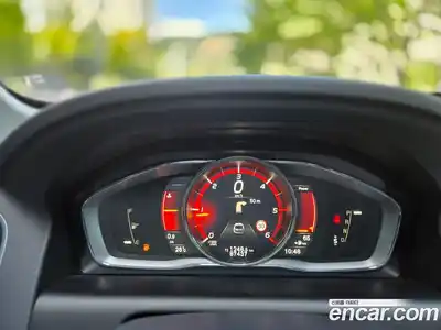 Volvo XC60 2017 2.0 автомат (гидро), миниатюра 8
