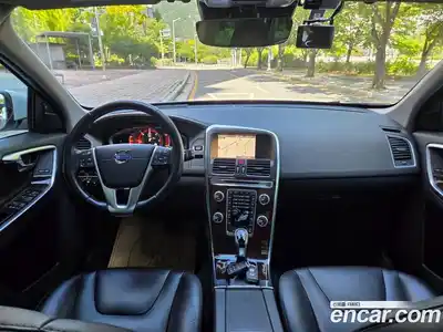 Volvo XC60 2017 2.0 автомат (гидро), миниатюра 9