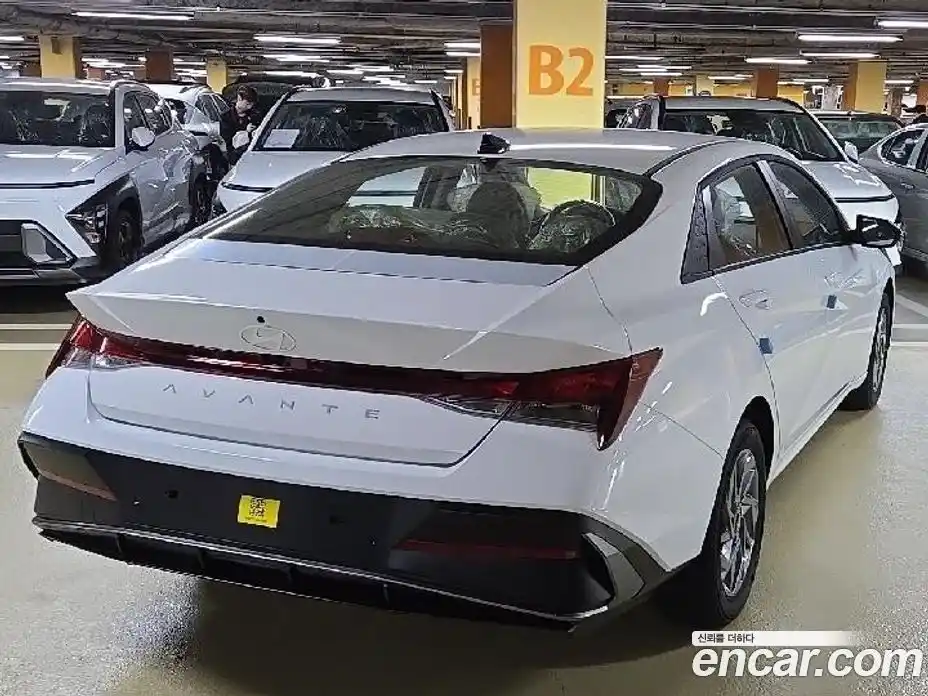 Hyundai Avante 2026 1.6 автомат (гидро), фото 15