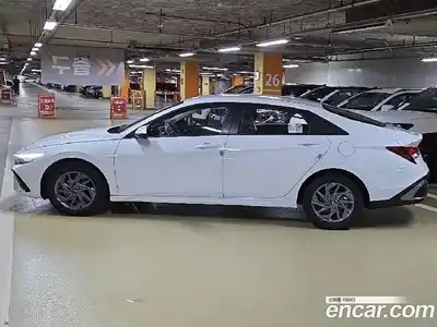 Hyundai Avante 2026 1.6 автомат (гидро), миниатюра 9