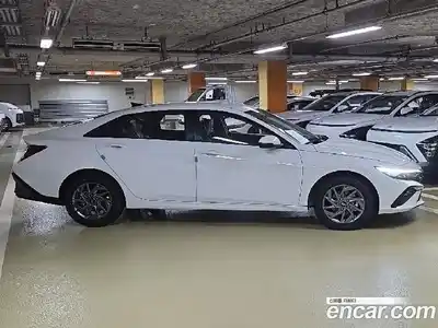 Hyundai Avante 2026 1.6 автомат (гидро), миниатюра 10