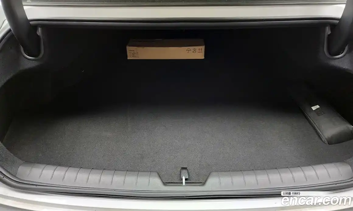 Hyundai Grandeur 2025 3.5 автомат (гидро), фото 20