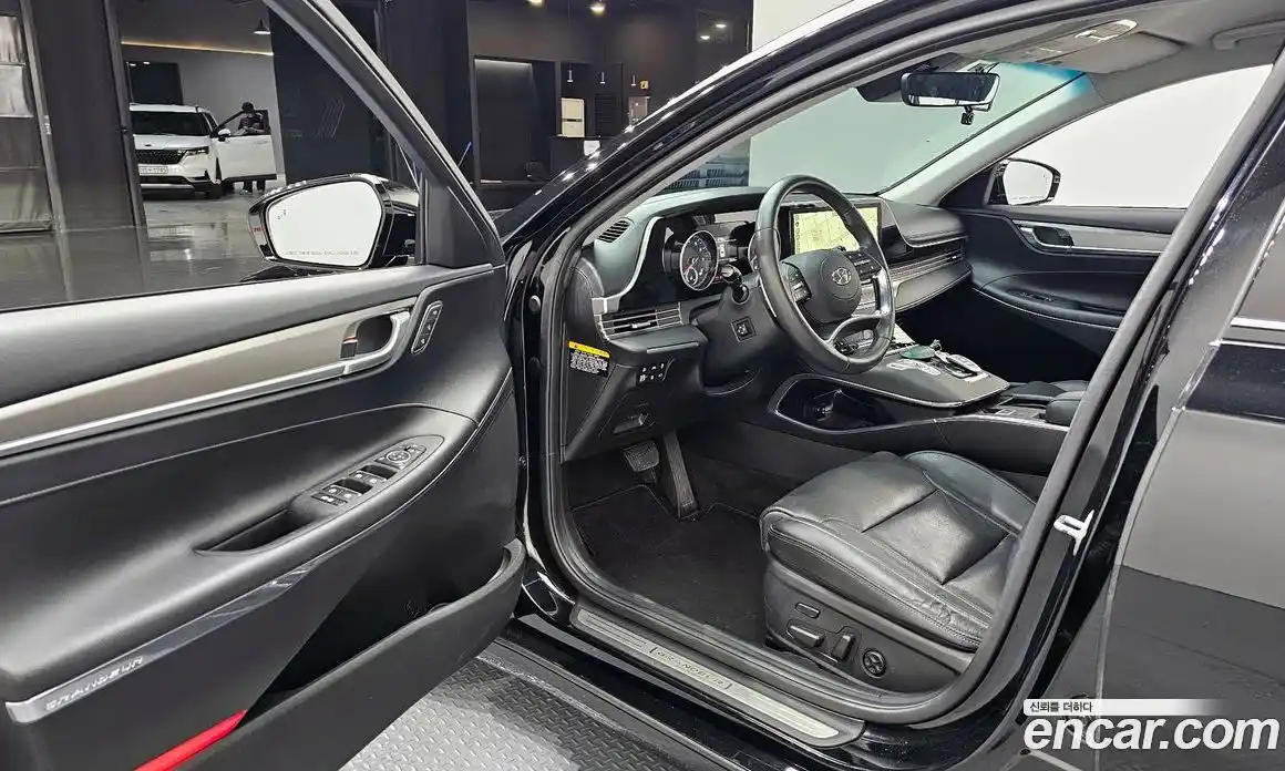 Hyundai Grandeur 2020 3.3 автомат (гидро), фото 13