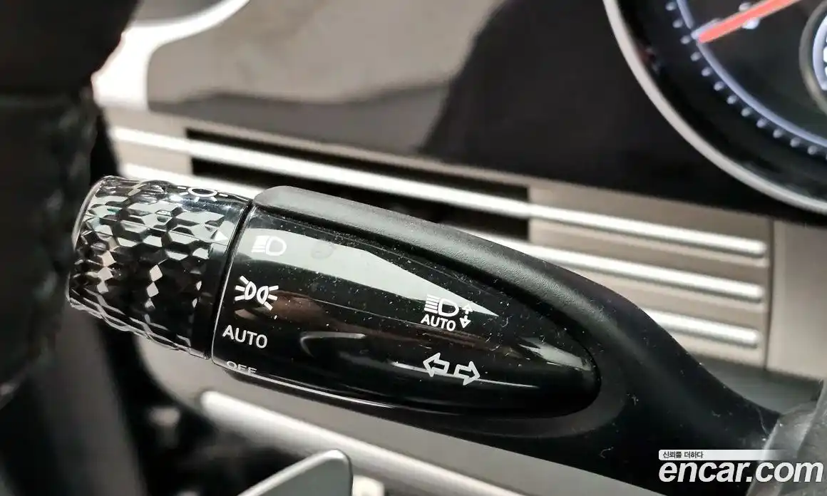 Hyundai Grandeur 2020 3.3 автомат (гидро), фото 29