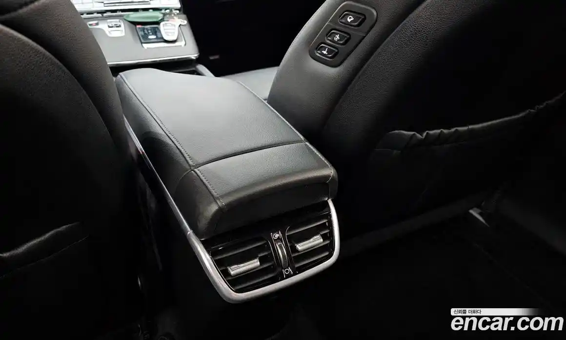 Hyundai Grandeur 2020 3.3 автомат (гидро), фото 31