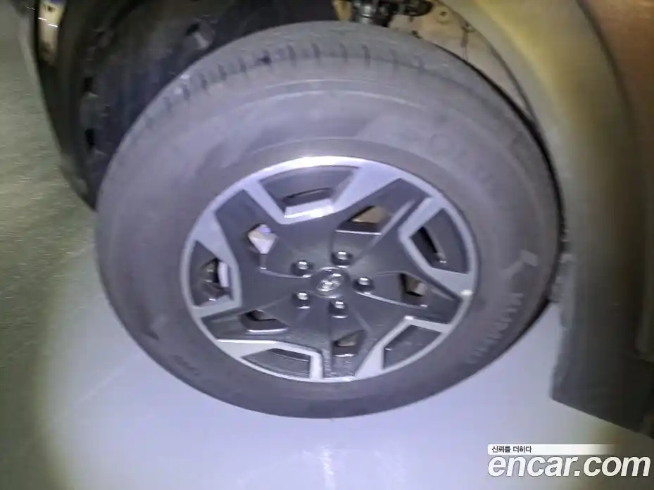 Hyundai Santa Fe 2023 1.6 автомат (гидро), фото 12