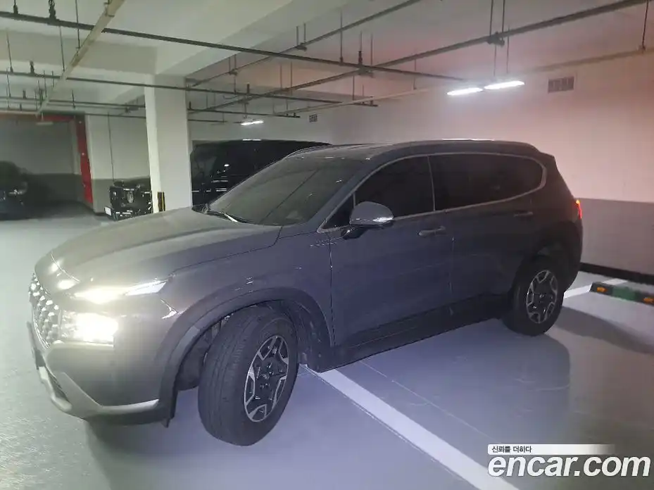 Hyundai Santa Fe 2023 1.6 автомат (гидро), фото 5