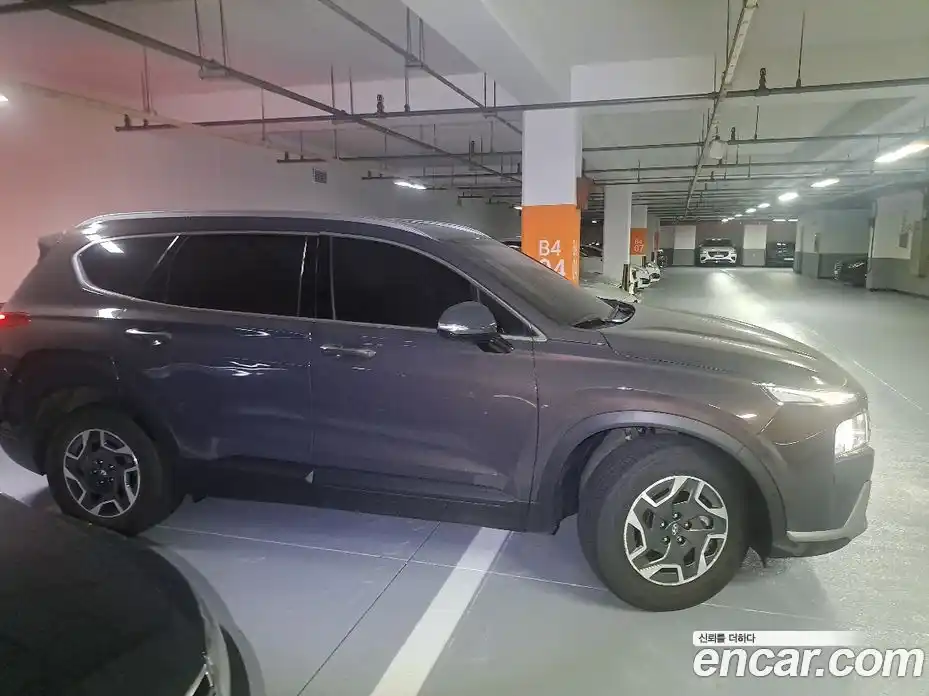 Hyundai Santa Fe 2023 1.6 автомат (гидро), фото 8