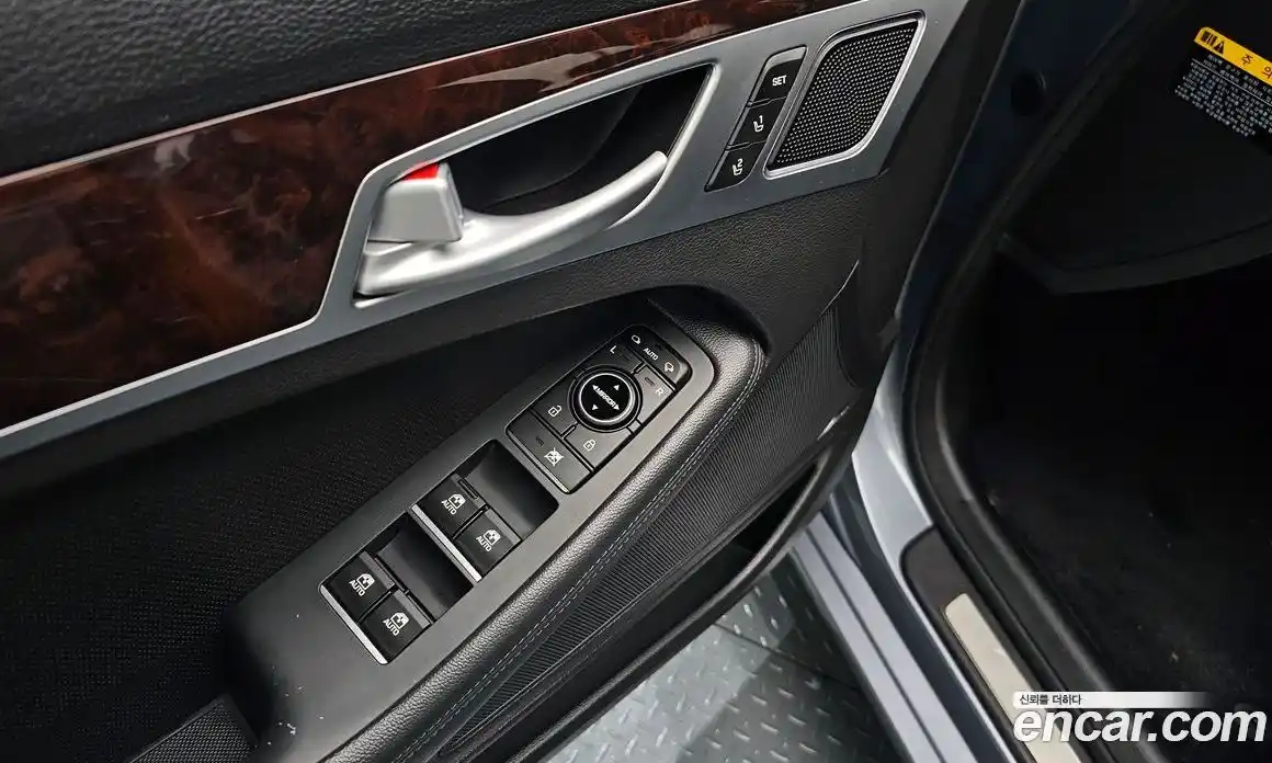 Hyundai Genesis 2015 3.3 автомат (гидро), фото 28