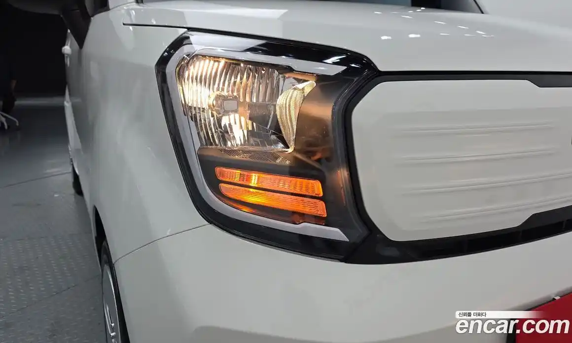 Kia Ray 2023 1.0 автомат (гидро), фото 8