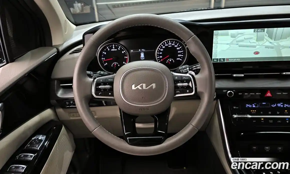 Kia Carnival 2023 3.5 автомат (гидро), фото 12