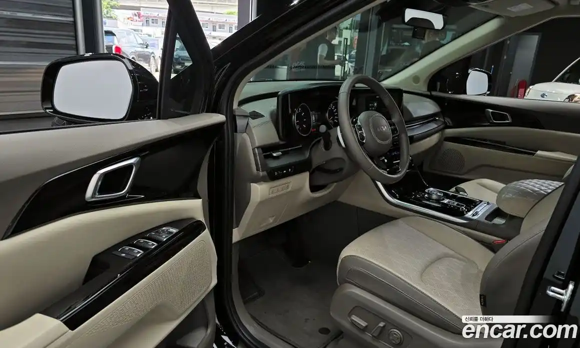 Kia Carnival 2023 3.5 автомат (гидро), фото 10