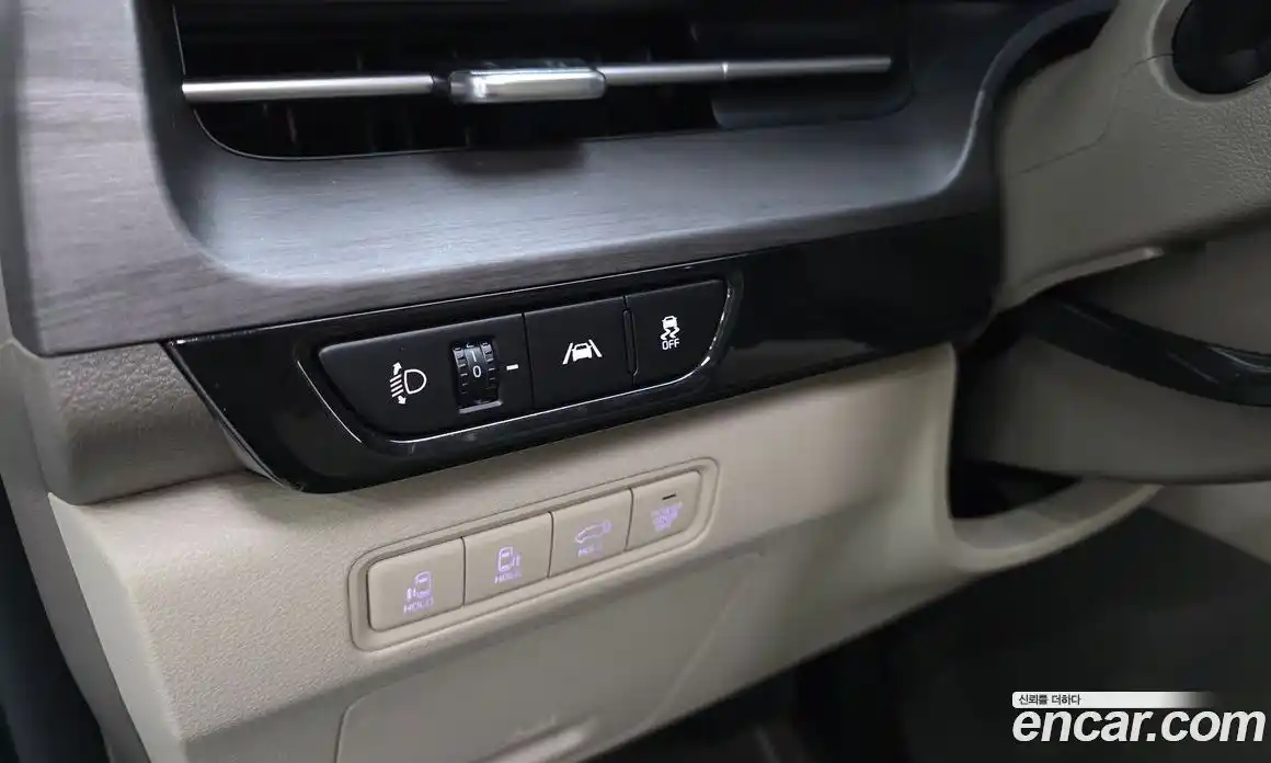 Kia Carnival 2023 2.2 автомат (гидро), фото 13