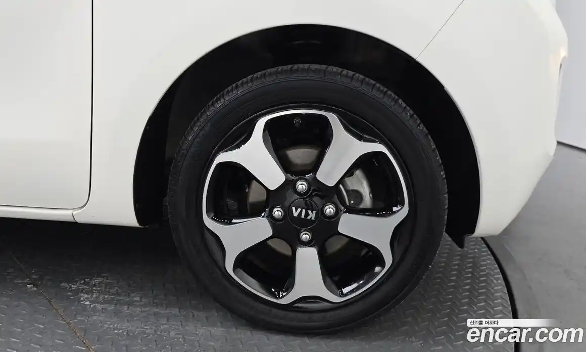 Kia Ray 2017 1.0 автомат (гидро), фото 5