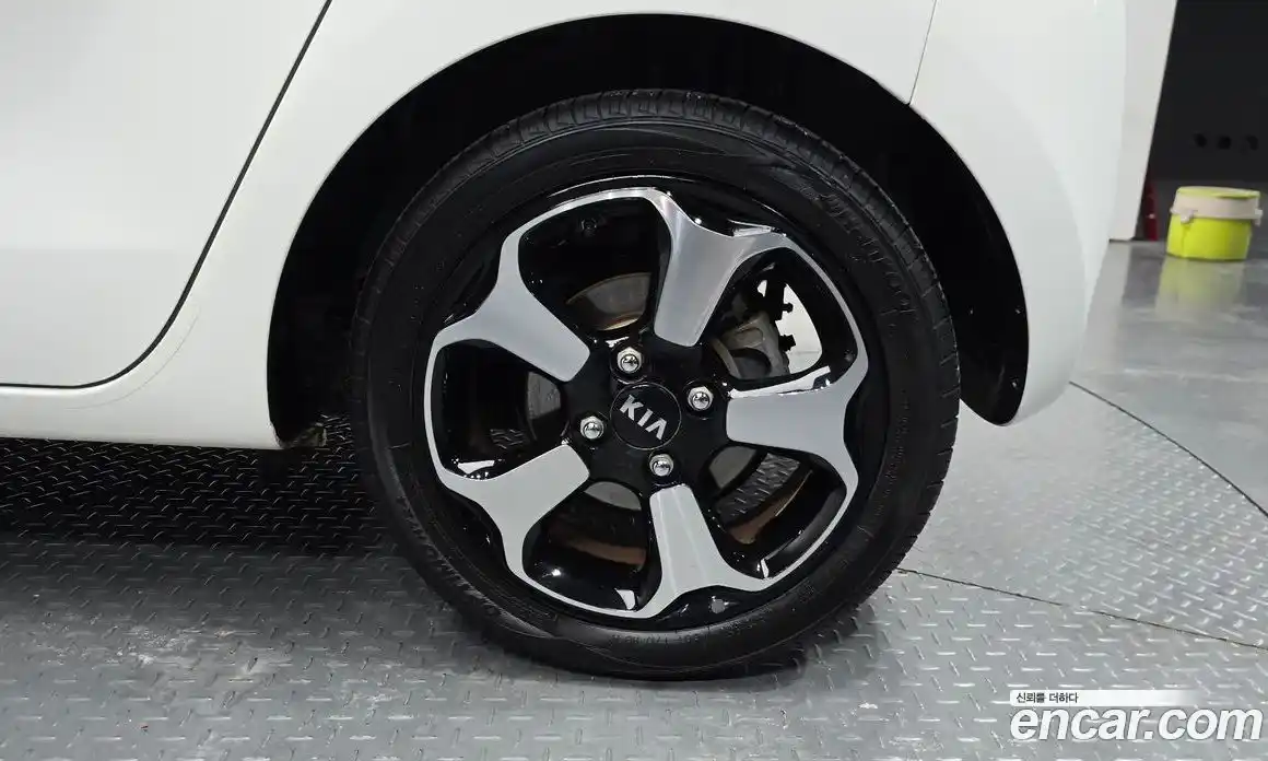 Kia Ray 2017 1.0 автомат (гидро), фото 7