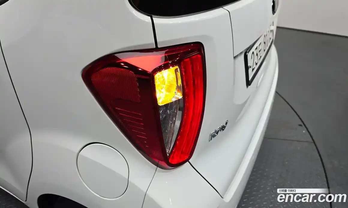Kia Ray 2017 1.0 автомат (гидро), фото 9