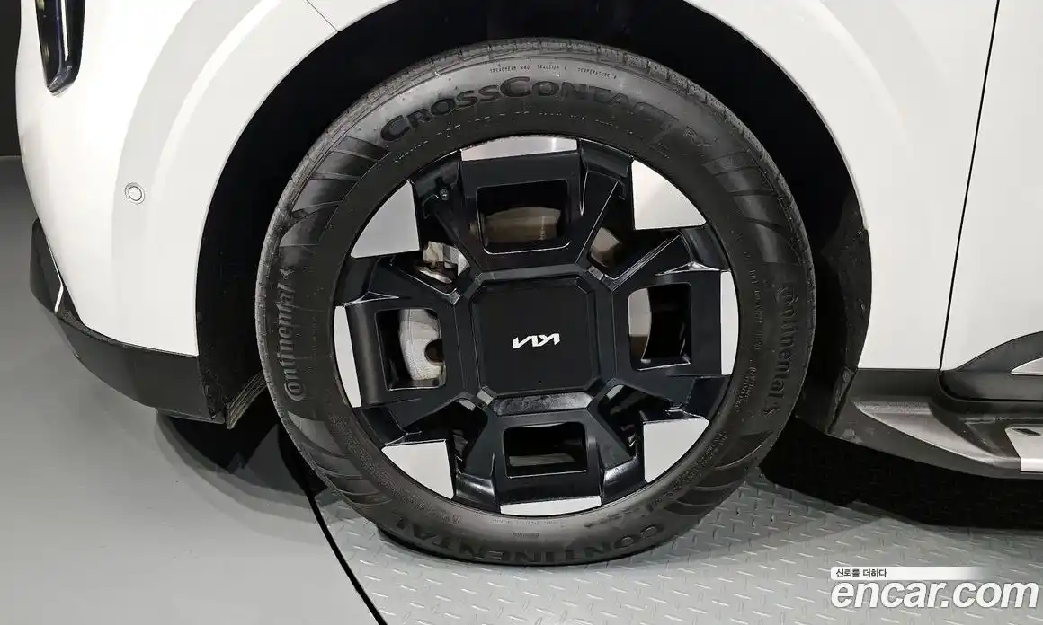 Kia Carnival 2024 1.6 автомат (гидро), фото 5