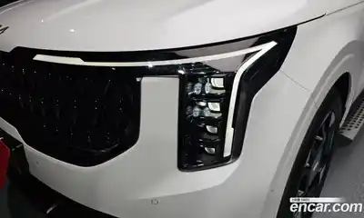 Kia Carnival 2024 1.6 автомат (гидро), миниатюра 8