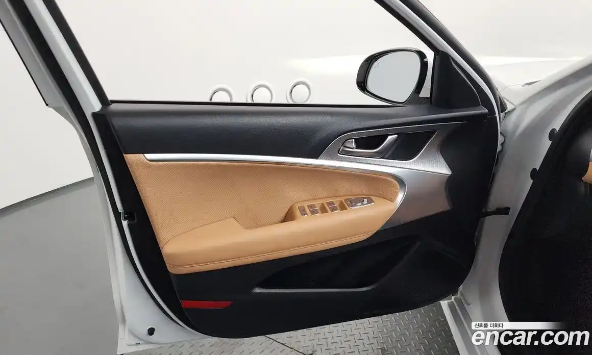 Genesis G70 2021 2.0 автомат (гидро), фото 14