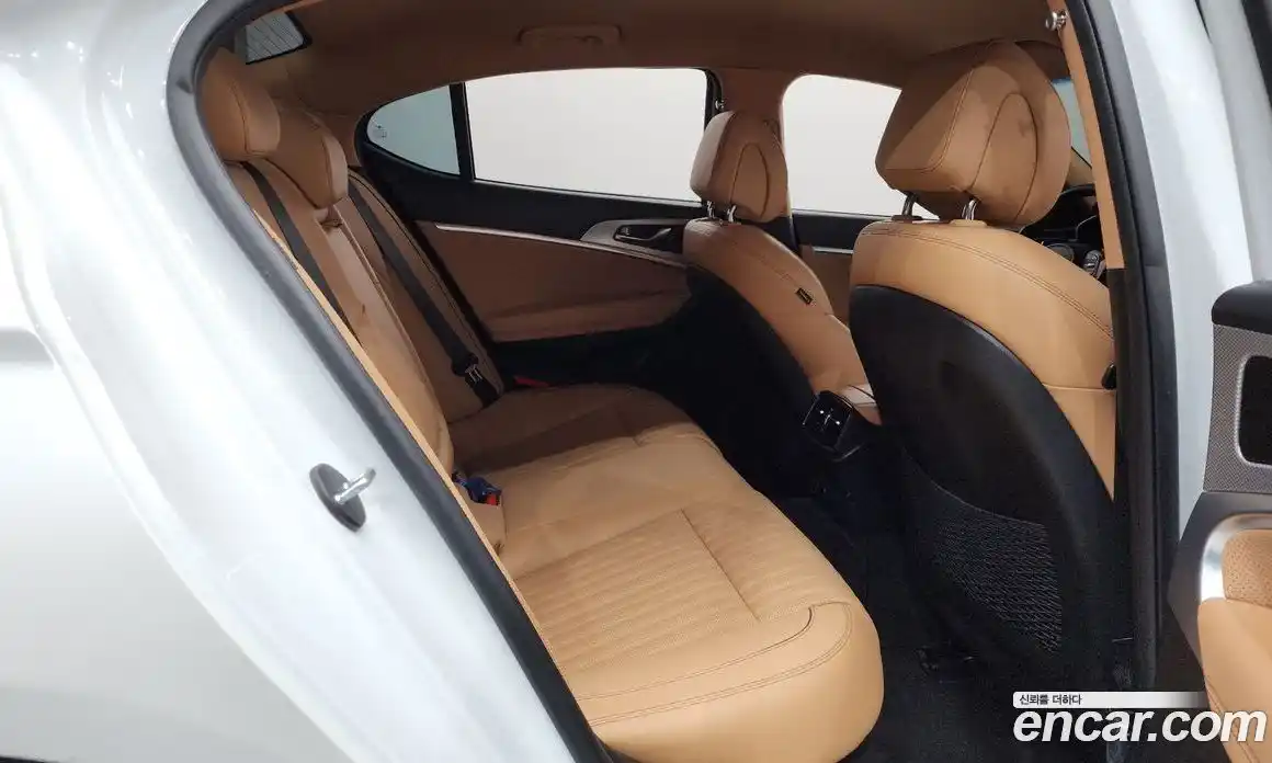 Genesis G70 2021 2.0 автомат (гидро), фото 17
