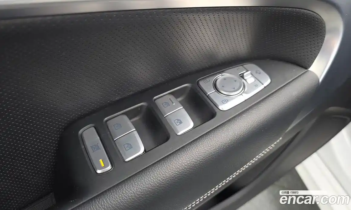 Genesis G70 2020 2.0 автомат (гидро), фото 28