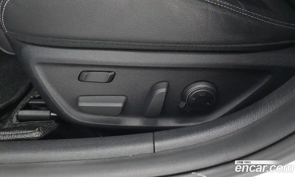 Genesis G70 2020 2.0 автомат (гидро), фото 31