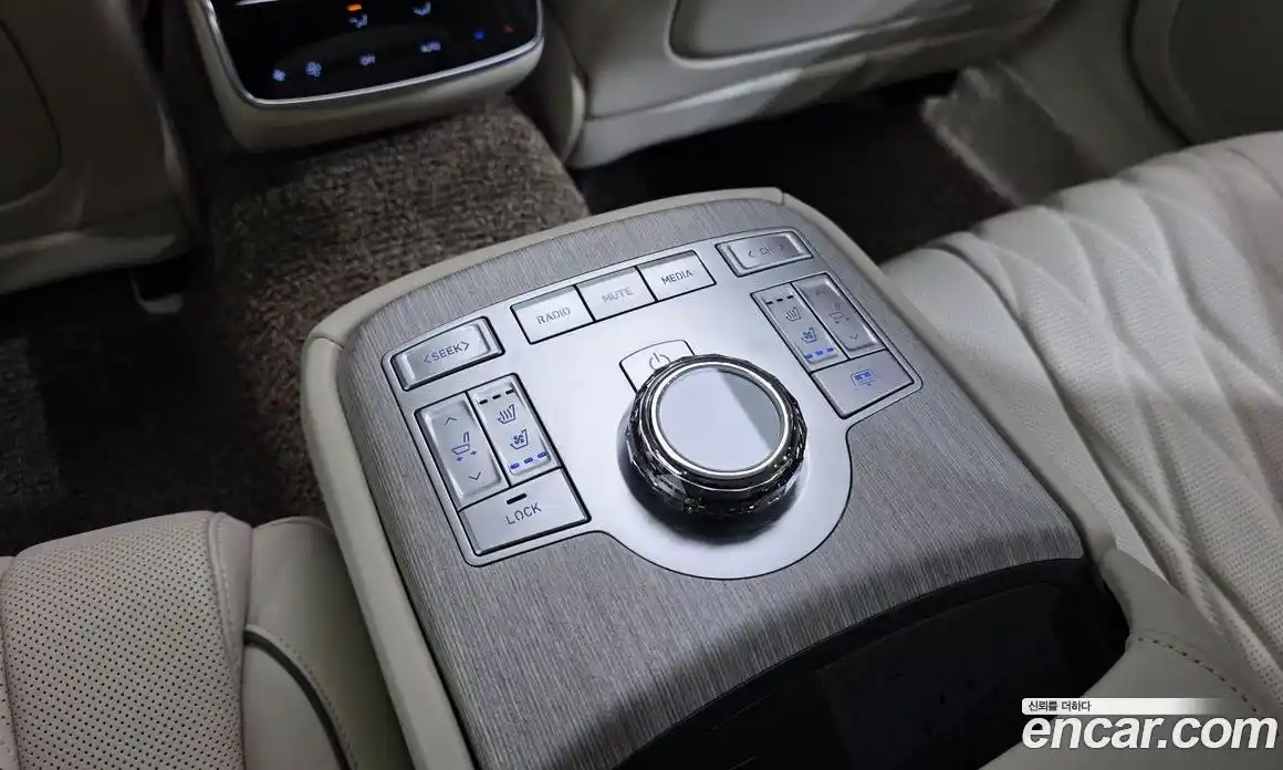 Genesis G80 2024 2.5 автомат (гидро), фото 25