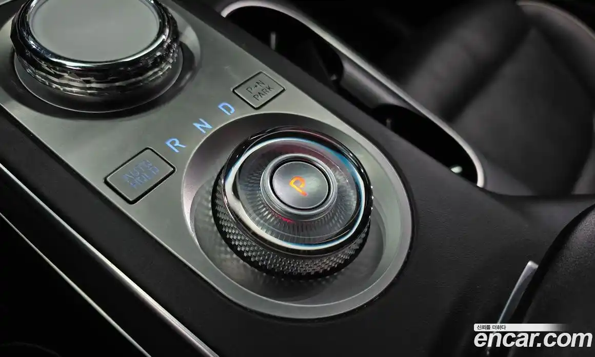 Genesis GV70 2022 0.1 автомат (гидро), фото 12