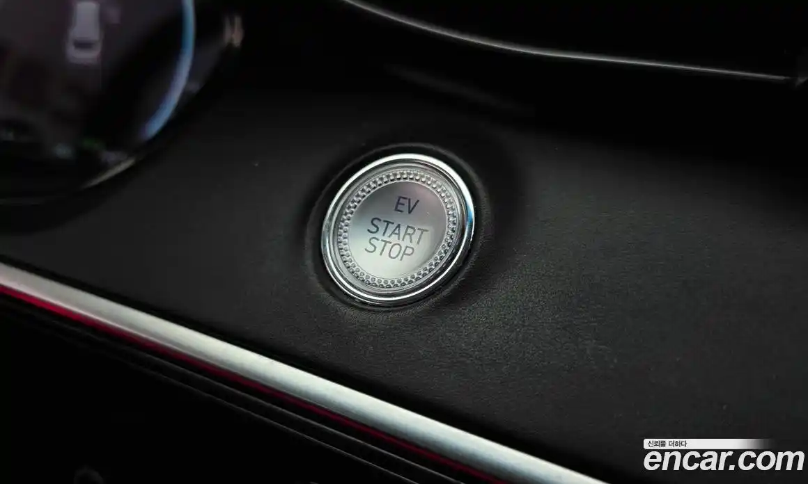 Genesis GV70 2022 0.1 автомат (гидро), фото 24