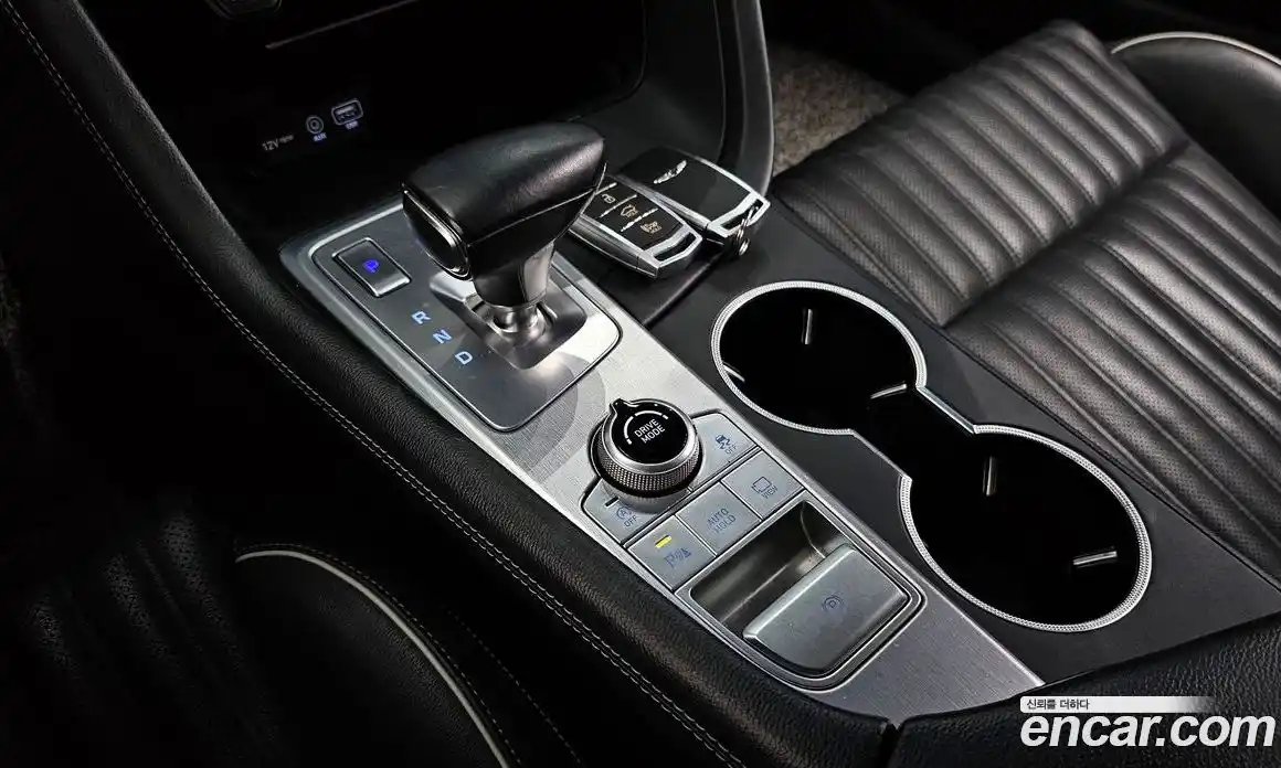 Genesis G70 2017 2.0 автомат (гидро), фото 12