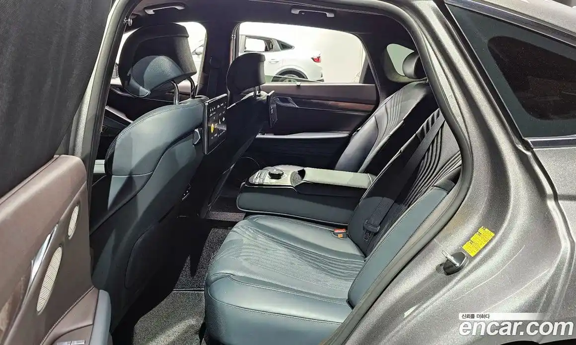 Genesis G80 2023 3.5 автомат (гидро), фото 17
