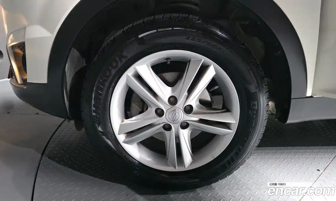 SsangYong Korando 2015 2.0 автомат (гидро), фото 5