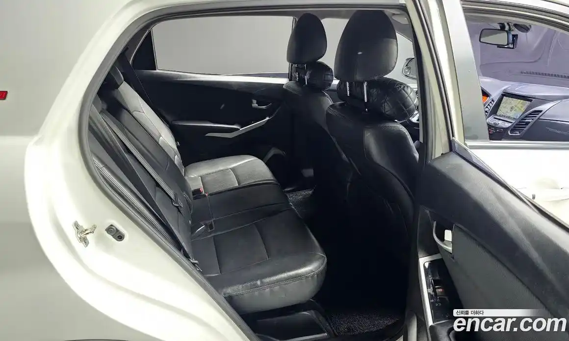 SsangYong Korando 2018 2.2 автомат (гидро), фото 12