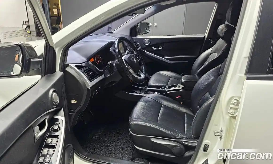 SsangYong Korando 2018 2.2 автомат (гидро), фото 10