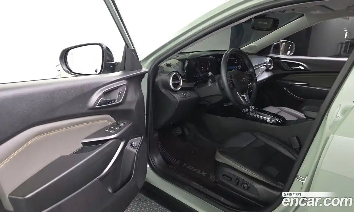 Chevrolet Trax 2023 1.2 автомат (гидро), фото 13
