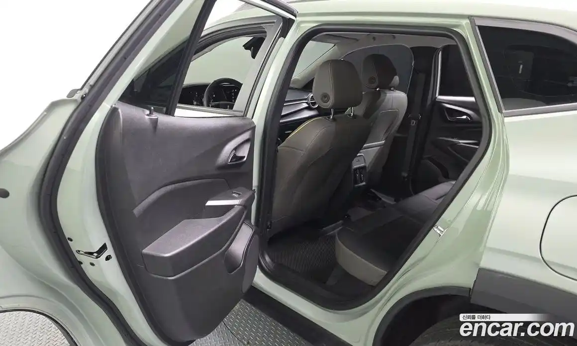 Chevrolet Trax 2023 1.2 автомат (гидро), фото 16