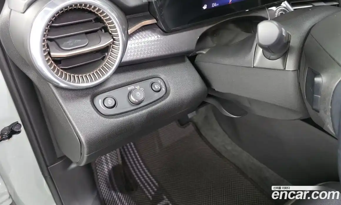 Chevrolet Trax 2023 1.2 автомат (гидро), фото 28